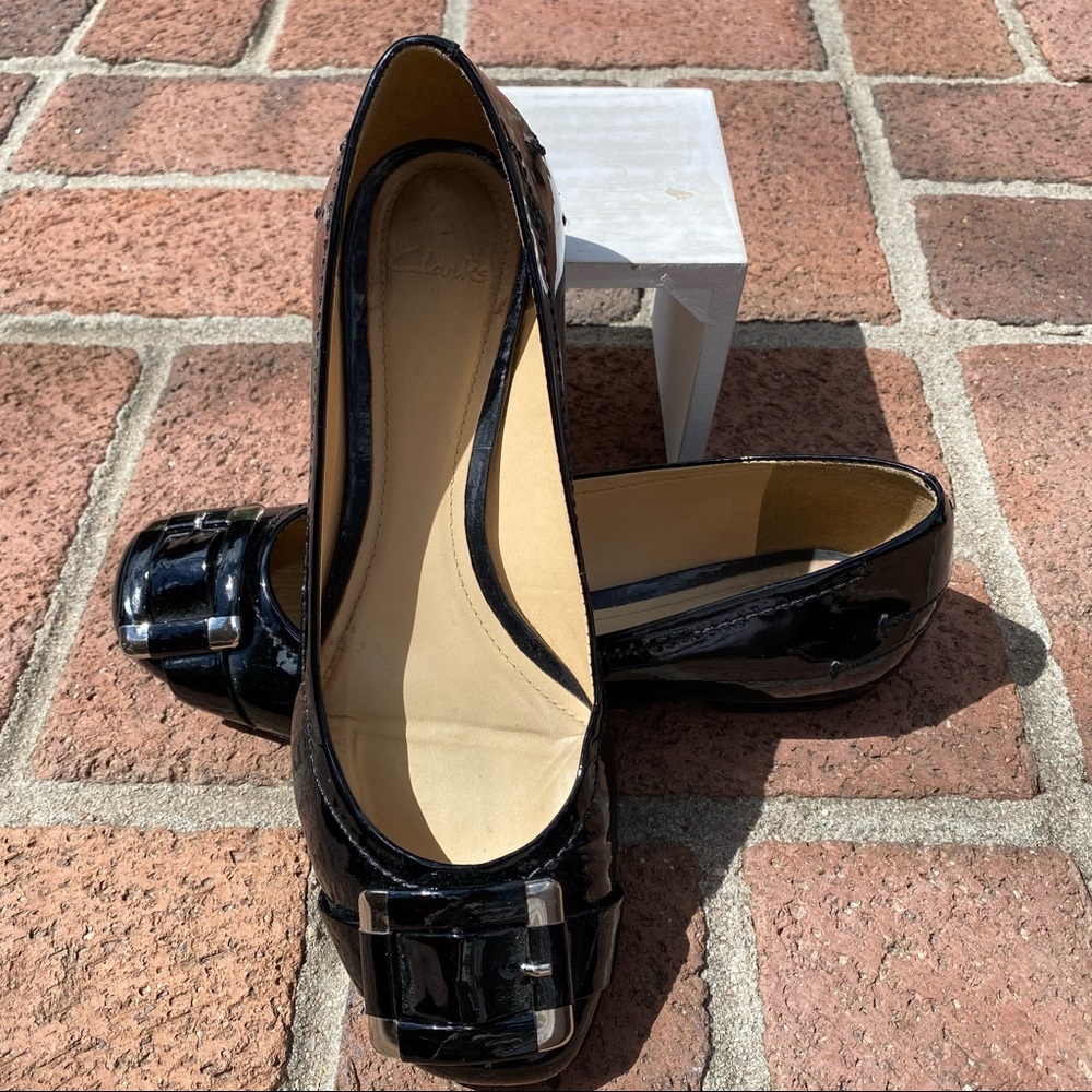 Clarks patent leather black women’s shoes size 7 (UK 4.5) barely used